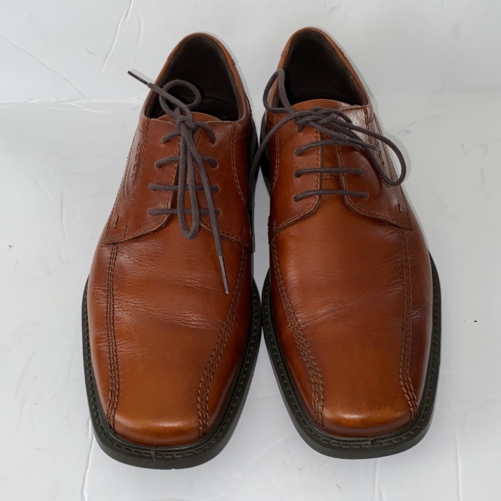 Ecco Helsinki Bike Toe Men's Lace Up Dress Shoes